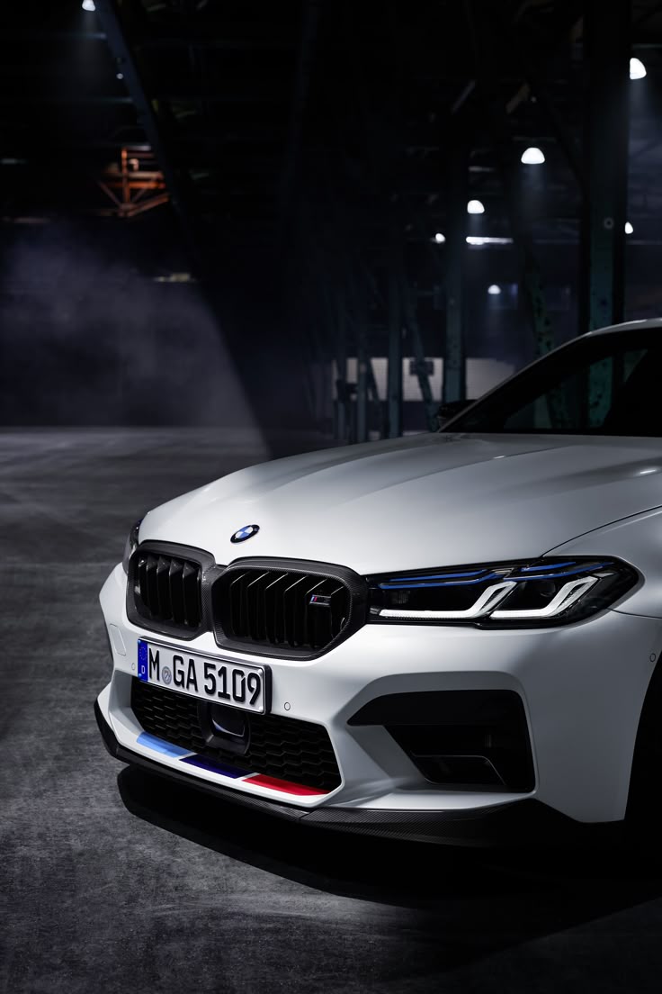 BMW M5 CS